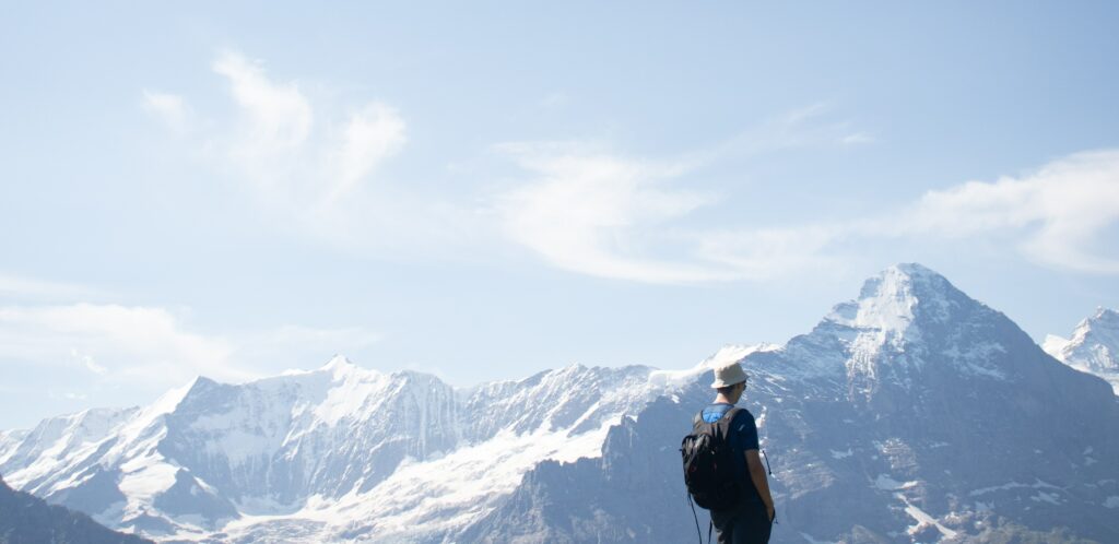 Einzigartiger Ausblick auf das weltbekannte Dreigestirn Eiger, Mönch und Jungfrau.